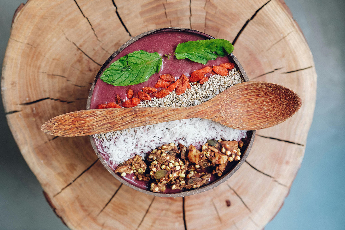 Das perfekte Frühstück: Leckere Bowls mit Nüssen und Trockenfrüchten